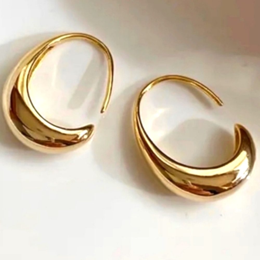 NEW!! 14K Gold Plated Minimalist Oval Shape Open Hoop Earrings